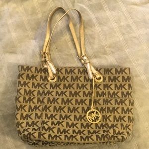 Michael Kors Jet Set Logo Tote
